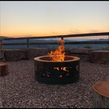 https://dbtczeve9h2jt.cloudfront.net/wp-content/uploads/2016/10/Large-Double-Skin-Fire-Pit-with-Autumn-Leaf-Positive-Pattern-in-Steel.png